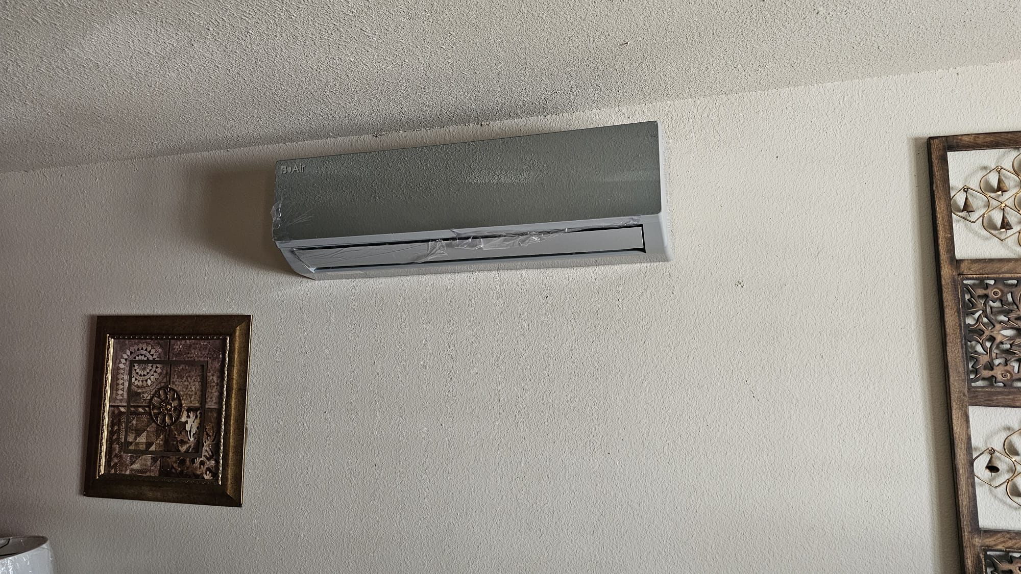 Unidad interior minisplit instalada y terminada